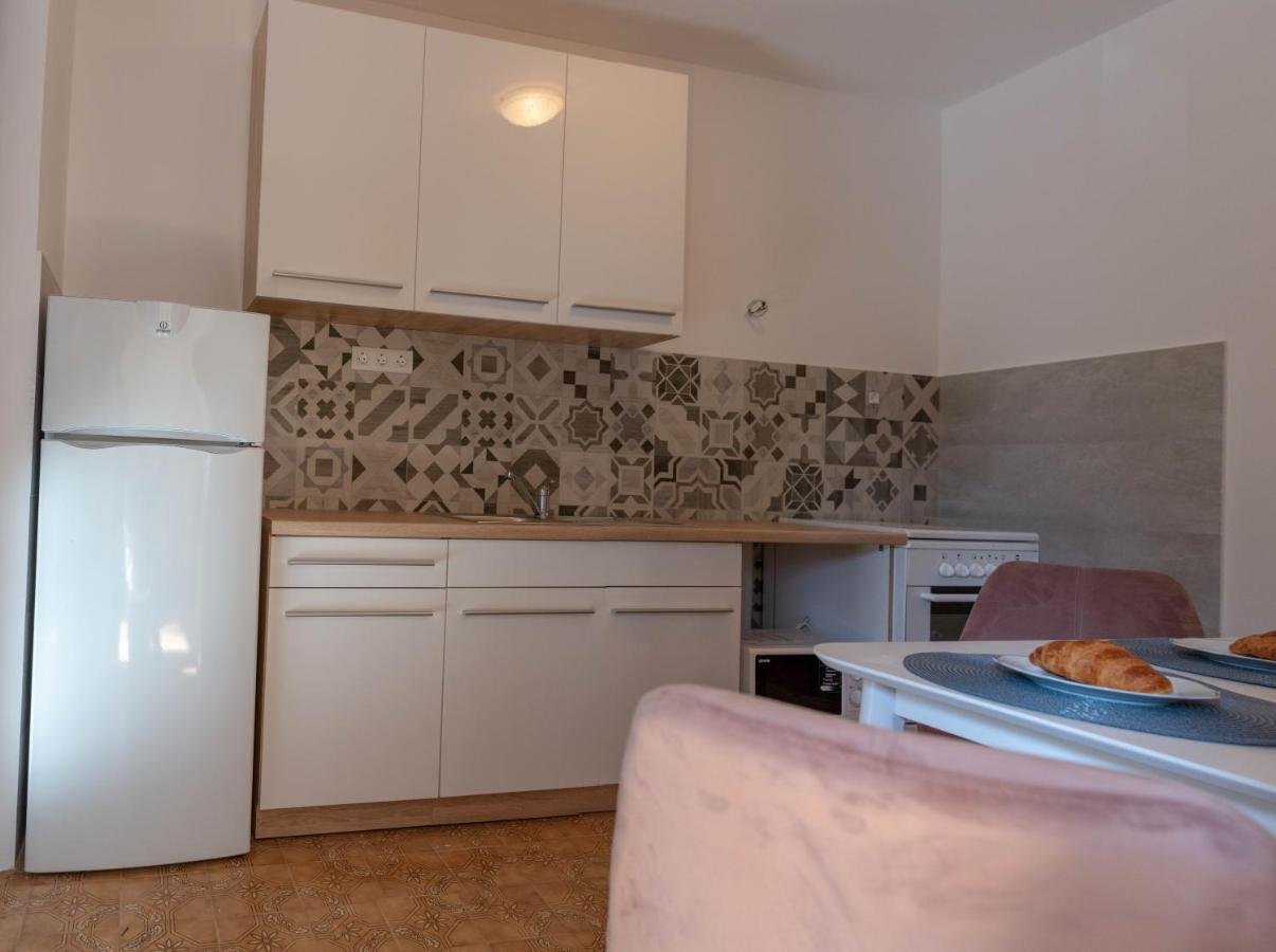 Apartman Duce Milka Villa Eksteriør bilde
